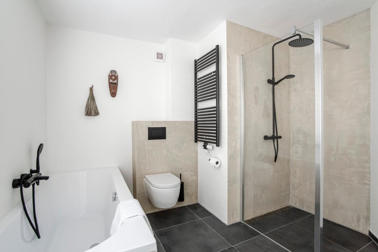 Marley'S Beachhouse - Luxury Guest Room With Balcony Zandvoort Bagian luar foto